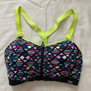 VS Victoria’s Secret High Impact Support Wireless Sports Bra Size 34DD